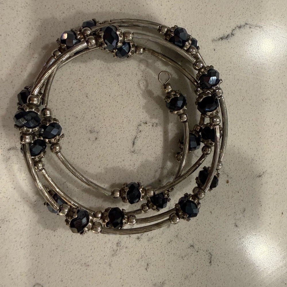 Chic Silver and Blue Beaded Bracelet